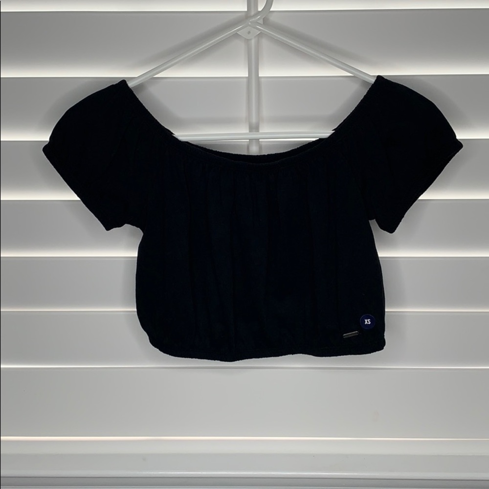 Women’s off the shoulder crop top